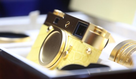ประมูลกล้อง Leica เพื่อการกุศล